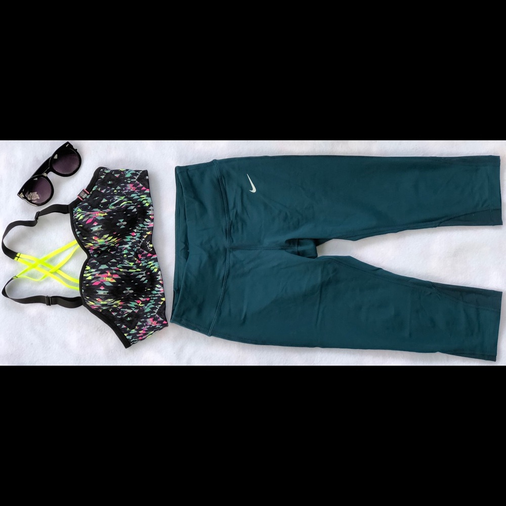 Nike Teal Mid-Rise Running Crop Pant